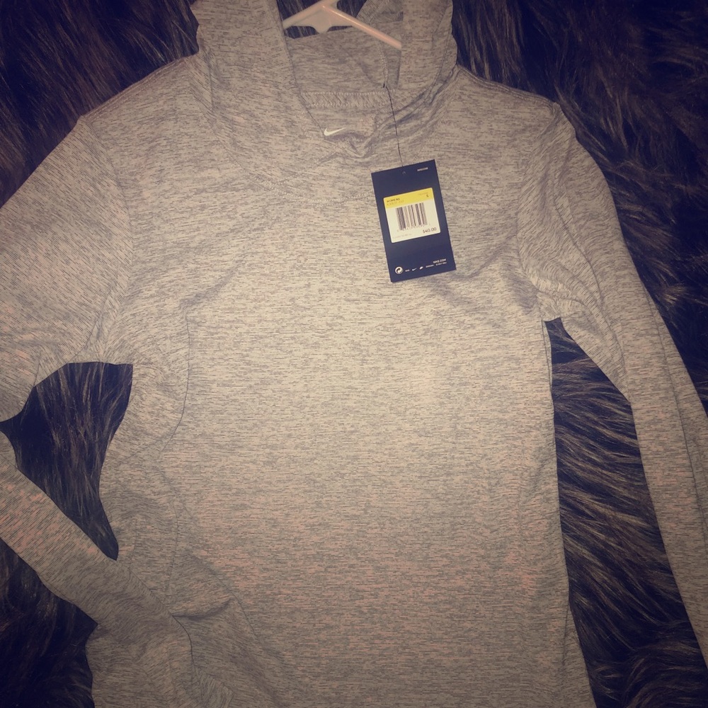Women’s Nike Drifit Small Hoodie